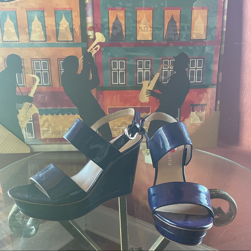 Purple patent leather wedges